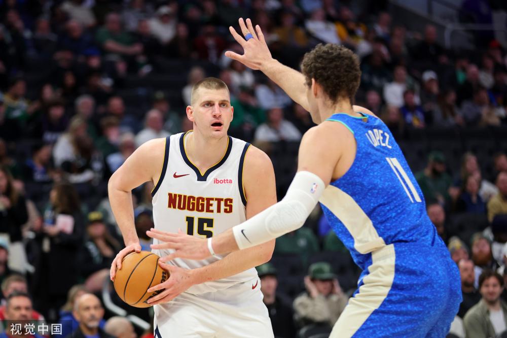 一名新生代 一名新生代