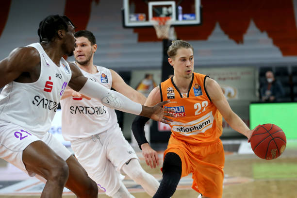 他们才会在 他们才会在