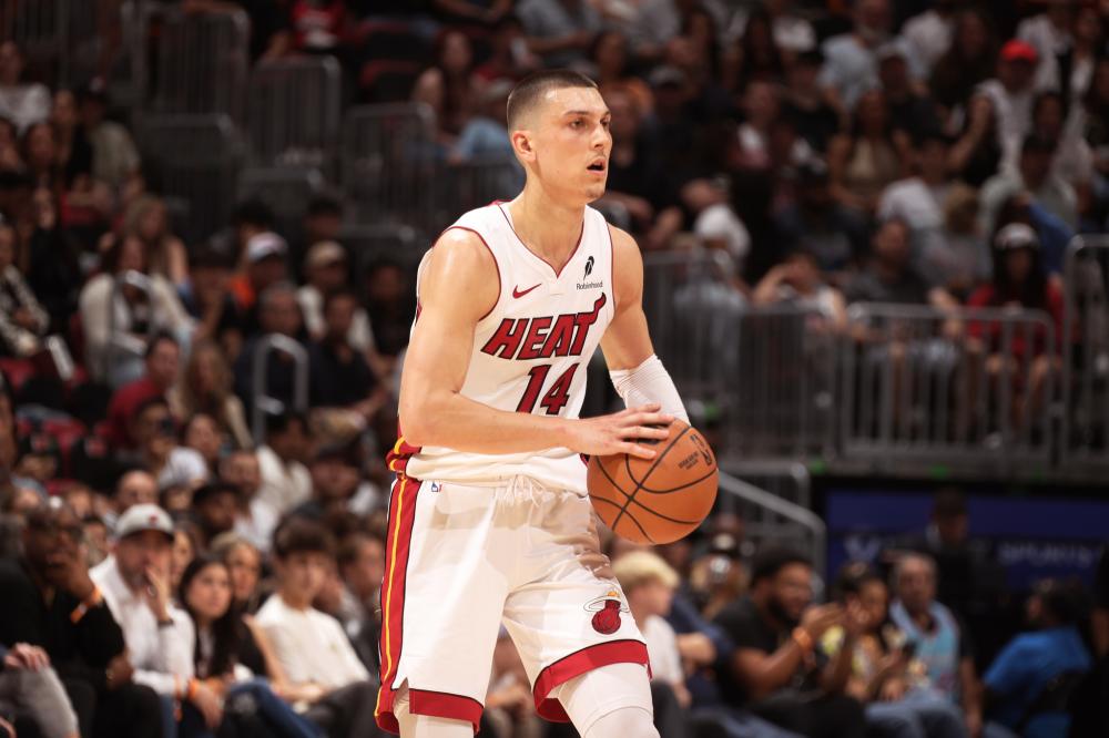 爱盈三亚河 爱盈三亚河