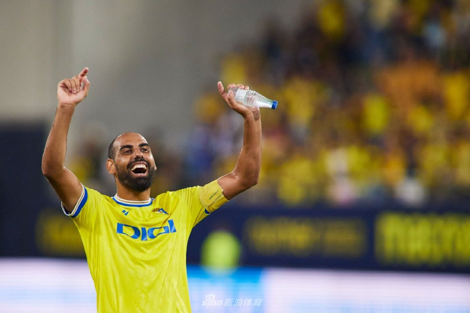 33分惨败创总决赛“历史”级惨案！北京男篮官媒赛后遭大量球迷吐槽